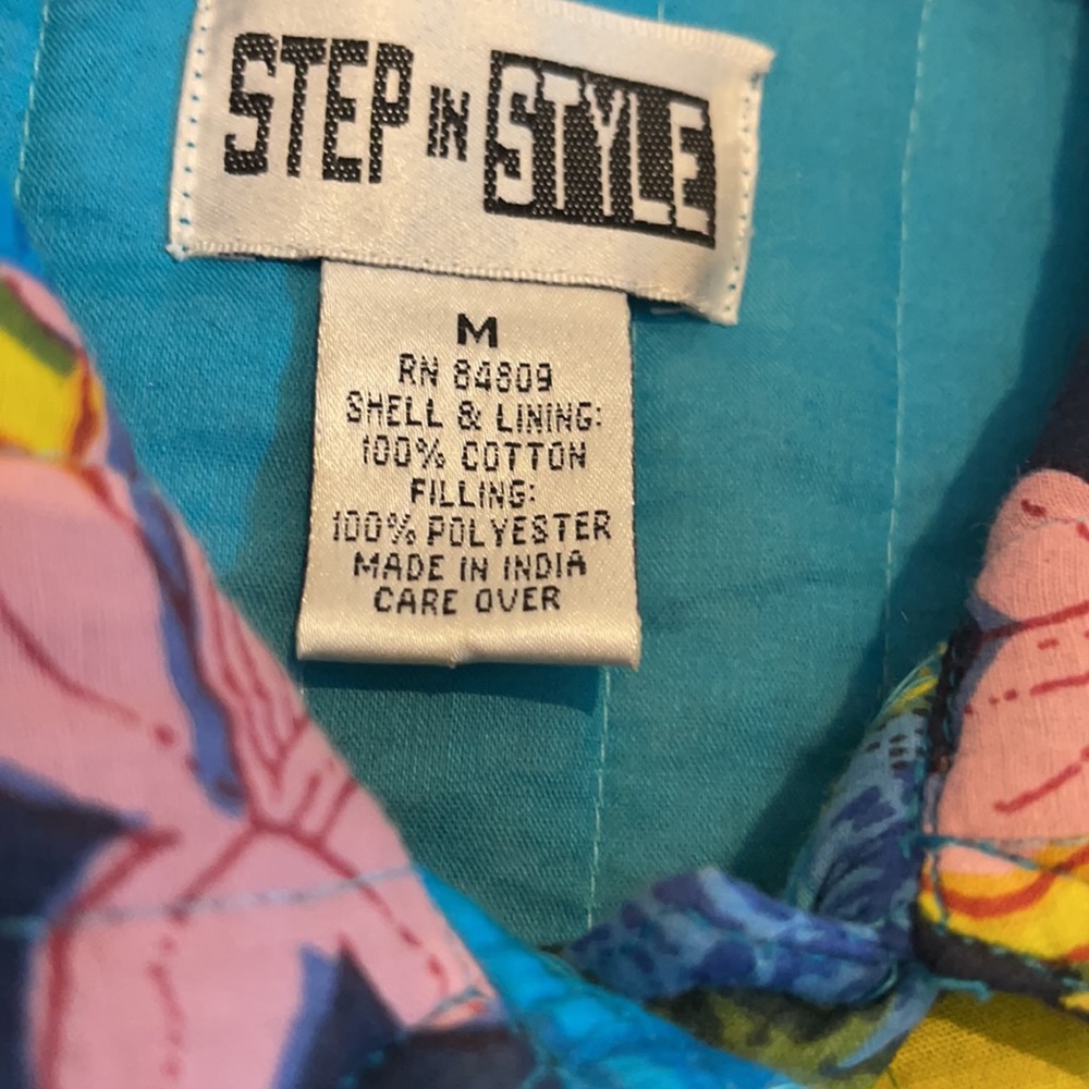 Step in Style Vintage Quilted Colorful Floral Button Up Granny Jacket Sz Medium - Picture 2 of 12